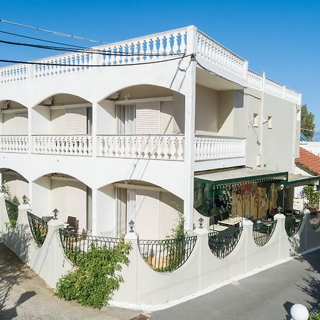 Bella Vista Beach Hotel And Studios Бенитсес Экстерьер фото