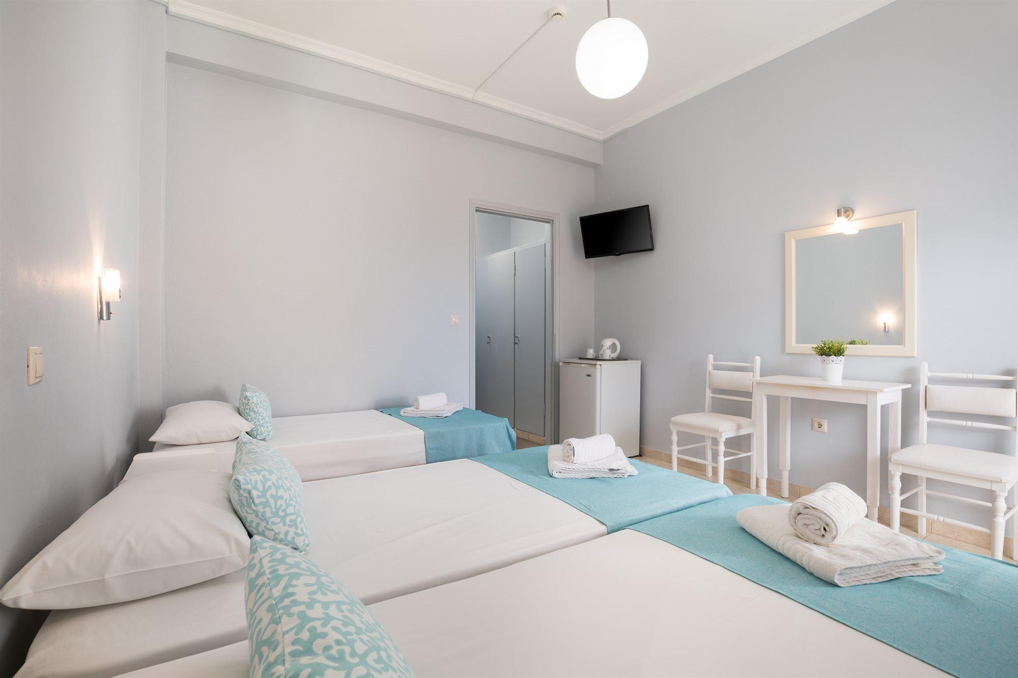 Bella Vista Beach Hotel And Studios Бенитсес Экстерьер фото